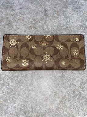 Coach Snowflake ❄️ Slim Wallet NWOT